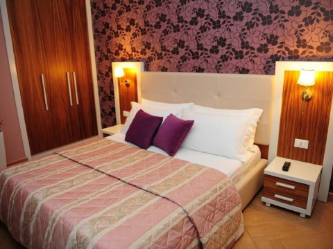 Gold Hotel (Vlore)