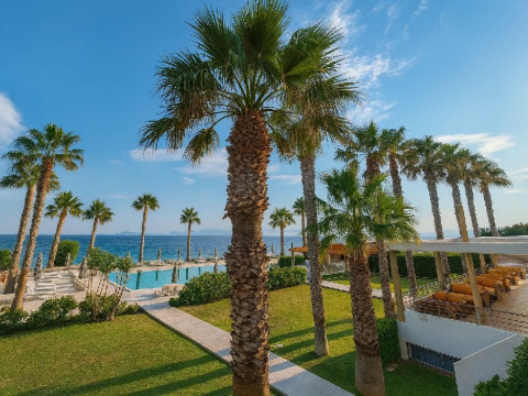 Irina Beach Hotel