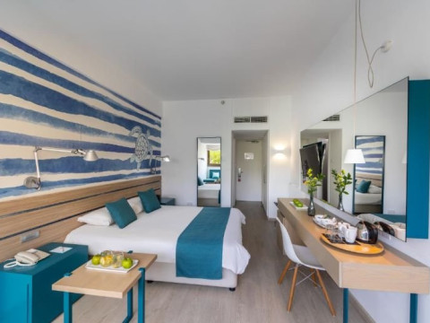 Crystal Springs Beach Hotel