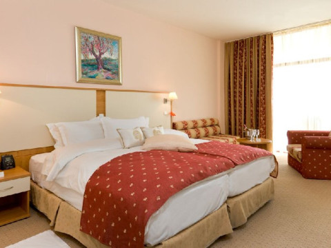 APOLLO (ex DOUBLE TREE)