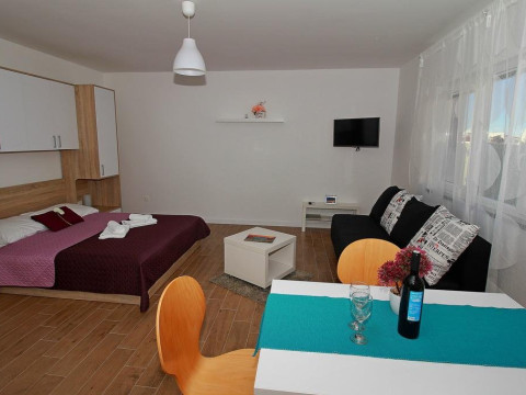 Apartments Stipe (Makarska)