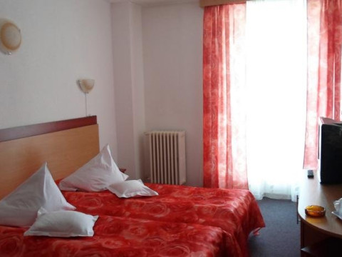 HOTEL INTUS