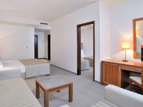 SOL LUNA BAY RESORT