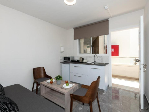 BLAZER RESIDENCE