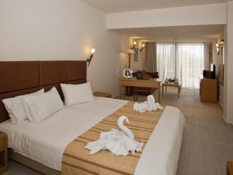 Minos Hotel (K)