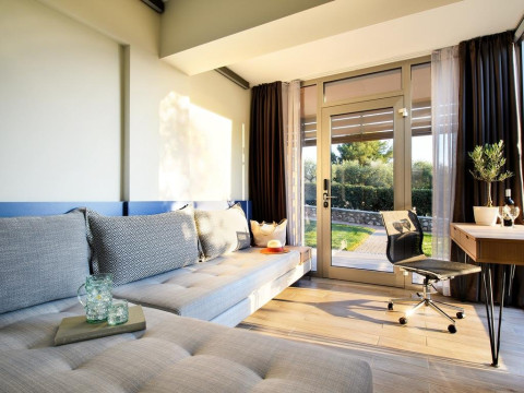 Blue Dolphin Hotel (Metamorfosi, Sithonia)