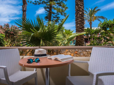 Meropi Hotel (Mallia)