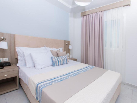 12 Olympian Gods Hotel