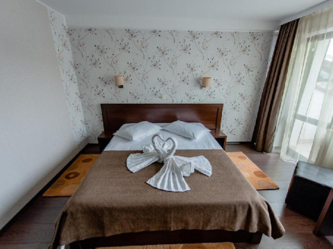 Hera Luxury