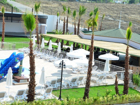 CLUB SIDE COAST HOTEL