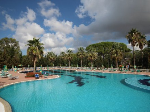 Tropikal Resort Hotel (Durres)