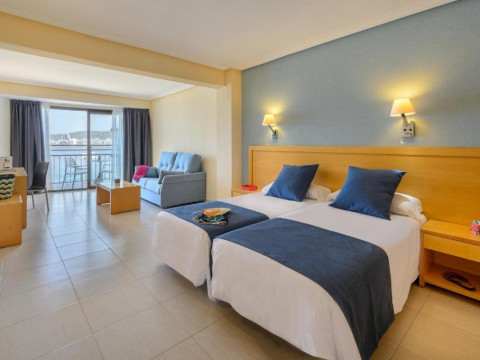 VIBRA SESTANYOL HOTEL