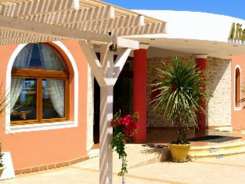Alia Palace Hotel - Adults only 16+ (Pefkohori Kassandra)