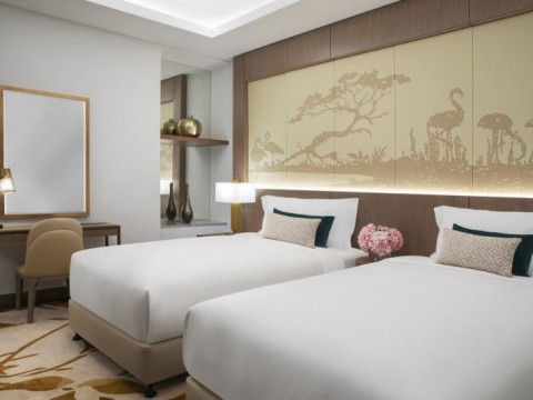 Al Jaddaf Rotana Suite Hotel