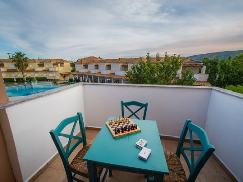 Zefyros Eco Resort - Agios Kirikos