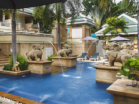 HOLIDAY INN RESORT PHUKET 