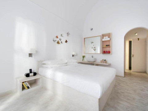 28 Hotel Santorini (Kamari) 