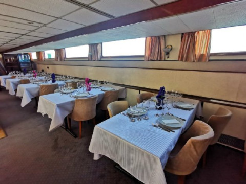 MS Diana-Nava de croaziera pe Dunare