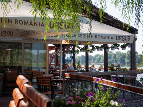 Paradise Delta House - Crisan