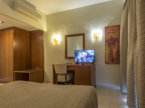 Sandy Beach Hotel 