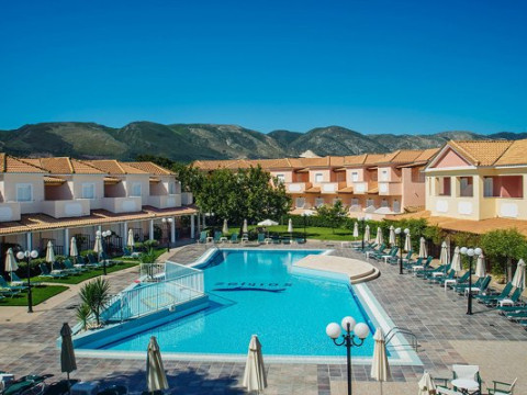 Zefyros Eco Resort - Agios Kirikos