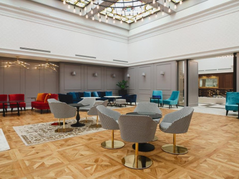 Astor Garden Hotel 5*