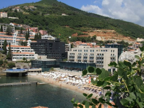 Avala Resort and Villas