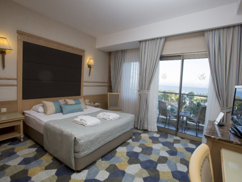 FAME RESIDENCE LARA  SPA