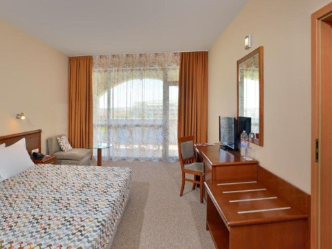 SOL NESSEBAR RESORT (BAY/MARE)