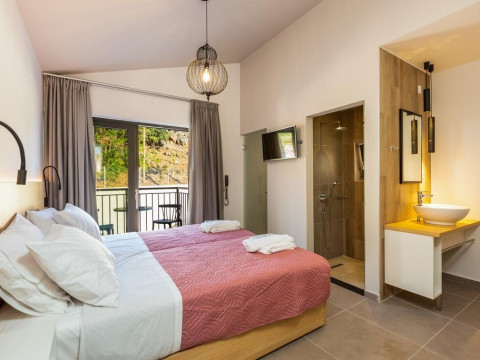 T Hotel Premium Suites 