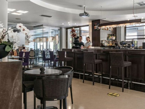 Danai Hotel