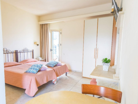Pela Sofia Apartments (Crete Altino)