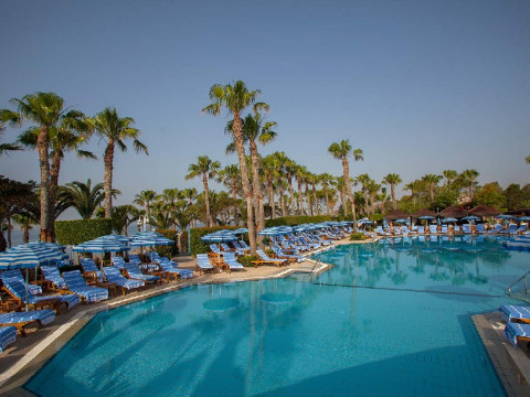 Grand Resort Beach
