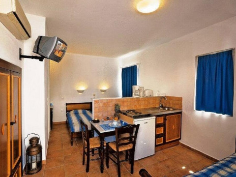 Katikies Studios and Apartments (D)