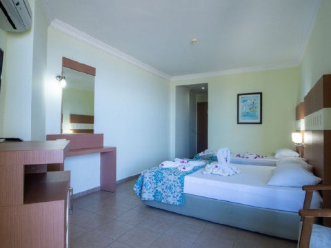 SUNSTAR BEACH HOTEL