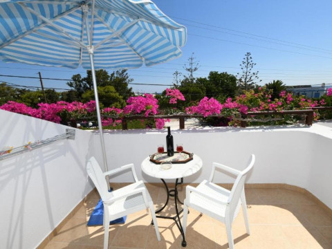 Sunflower Hotel Santorini (Kamari)