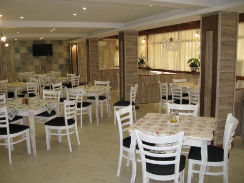 ESTREYA PALACE RESIDENCE 