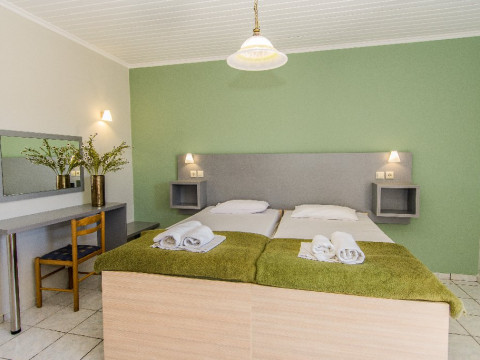 Zante Plaza Hotel and Apartments