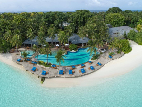 Royal Island Resort and Spa
