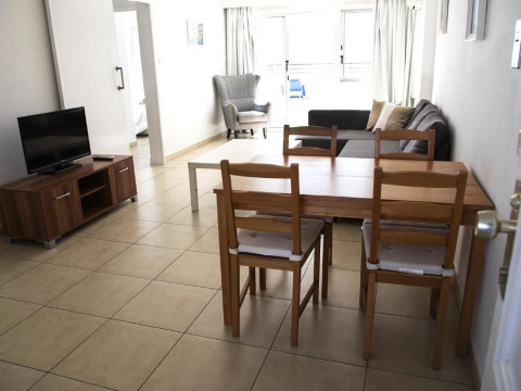 SUN HALL BEACH HOTEL APARTMENTS (Larnaca City)