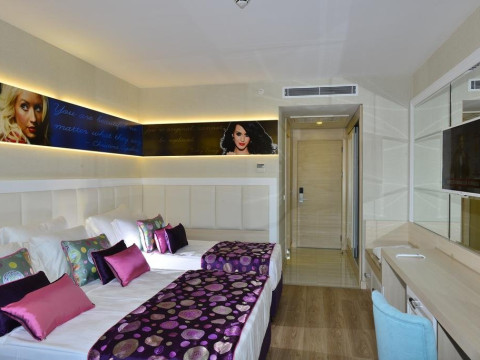 AZURA DELUXE RESORT AND SPA