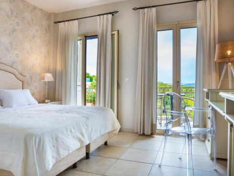 Almyra Hotel 