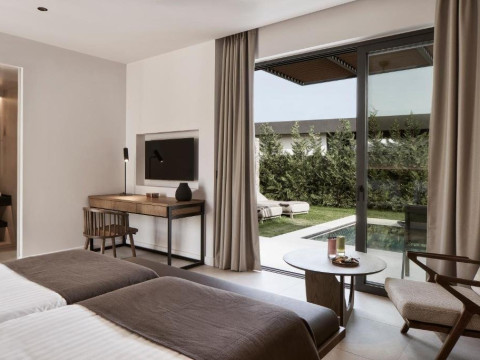 The Olivar Suites (Messonghi)
