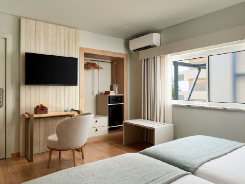 Dom Jose Beach Hotel