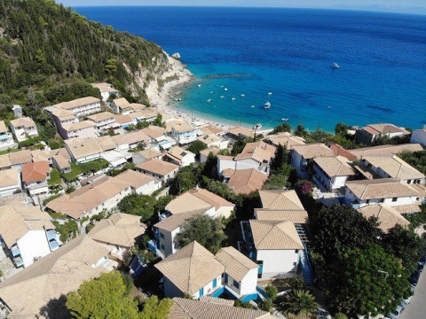Iris Studios (Agios Nikitas)