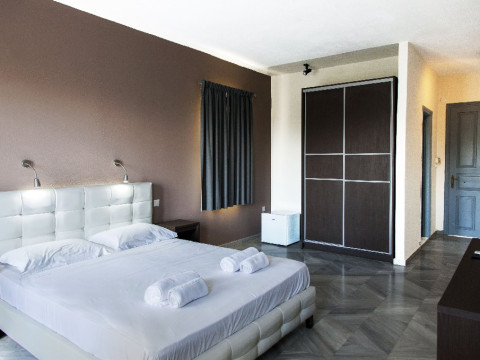 Armonia Hotel (Nidri Area)