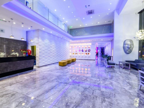 RIVER ROCK HOTEL