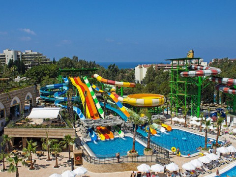 CRYSTAL SUNSET LUXURY RESORT
