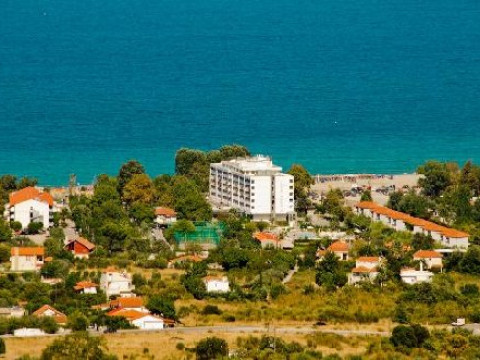 Cronwell Platamon Resort