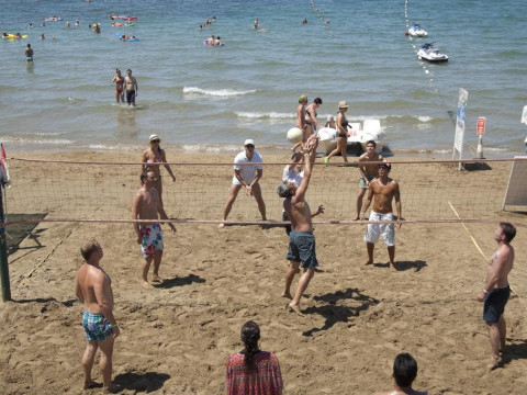 TRENDY SIDE BEACH